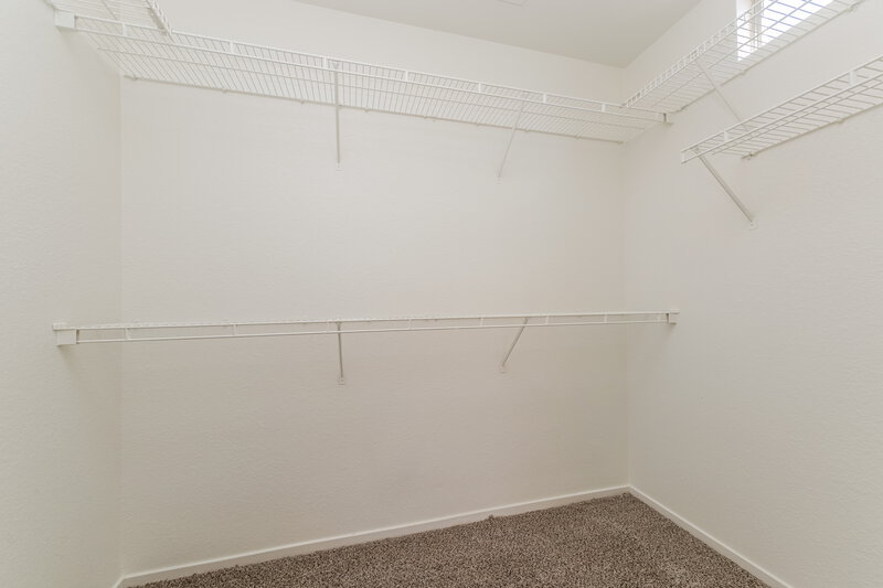 0/Mo, 607 Park Landing Ct North Las Vegas, NV 89032 Walk In Closet View