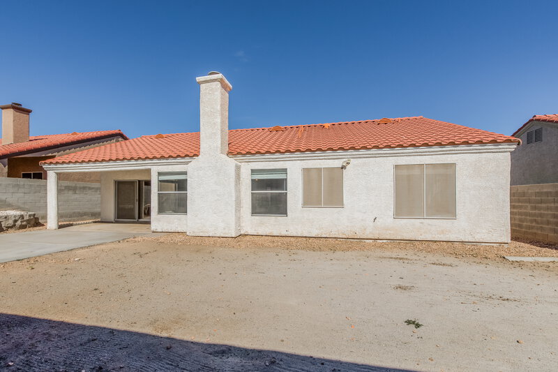 0/Mo, 607 Park Landing Ct North Las Vegas, NV 89032 Rear View