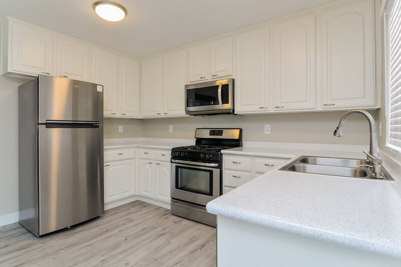 2,095/Mo, 129 Primero Way Henderson, NV 89074 Kitchen View 2