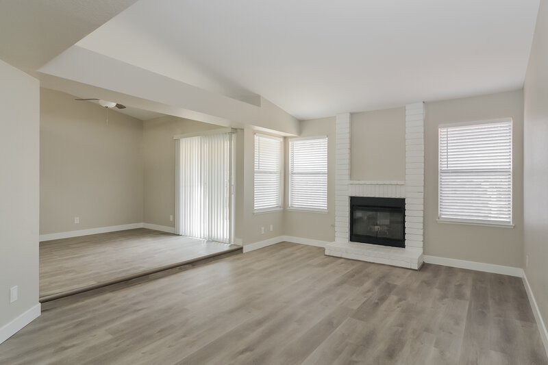 2,160/Mo, 145 Cologne Ct Henderson, NV 89074 Living Room View 2