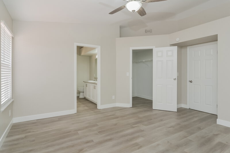 2,160/Mo, 145 Cologne Ct Henderson, NV 89074 Main Bathroom View