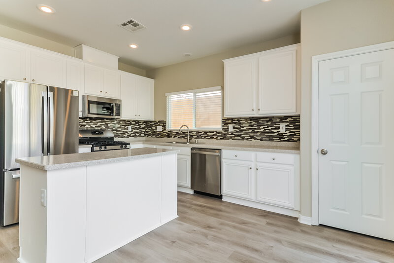 3,310/Mo, 6340 Climbing Vine Ave Las Vegas, NV 89141 Kitchen View