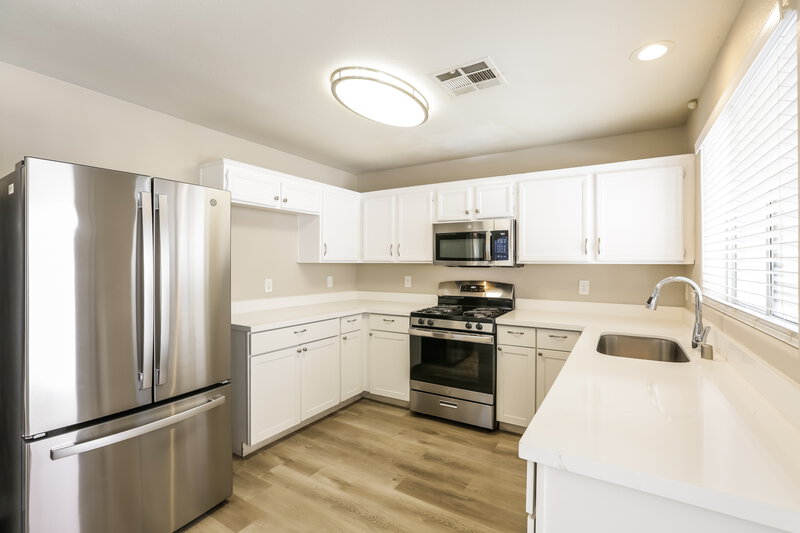 2,395/Mo, 4375 Coyote Crest Ct Las Vegas, NV 89147 Kitchen View