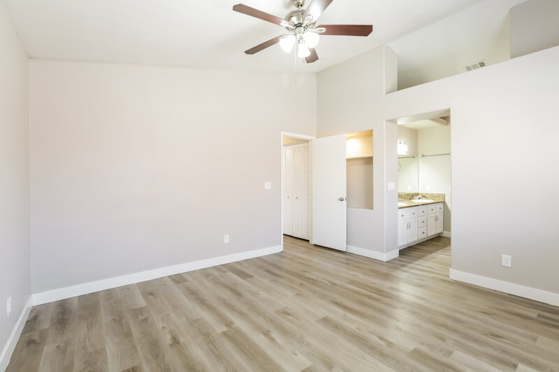 2,395/Mo, 4375 Coyote Crest Ct Las Vegas, NV 89147 Main Bedroom View