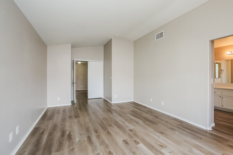 2,375/Mo, 7521 Wandering St Las Vegas, NV 89131 Main Bedroom View 2