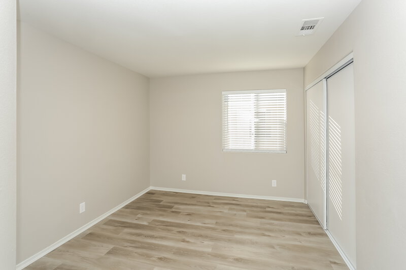 2,450/Mo, 7521 Wandering St Las Vegas, NV 89131 Bedroom View 3