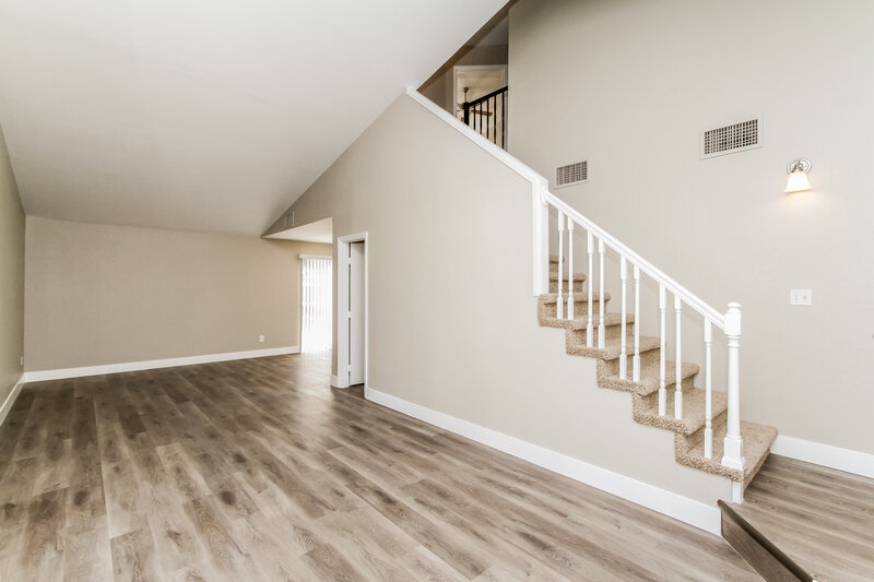 1,830/Mo, 5708 Ocean Beach Dr Las Vegas, NV 89149 Living Room View