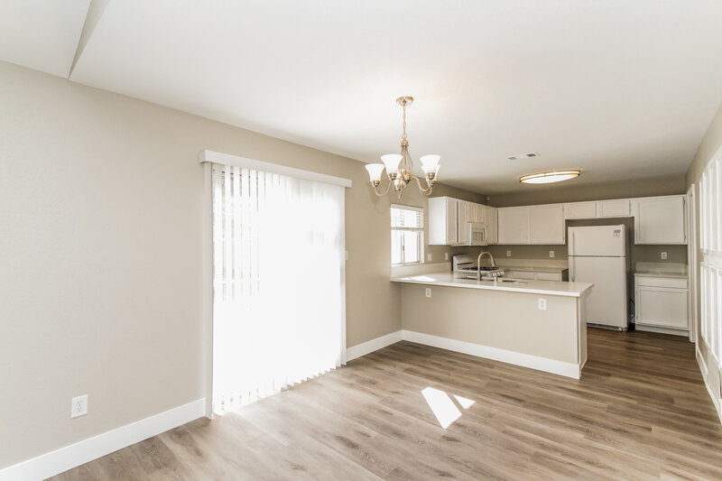 1,830/Mo, 5708 Ocean Beach Dr Las Vegas, NV 89149 Dining Room View