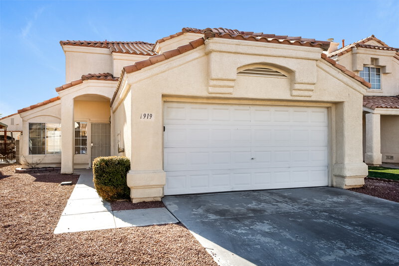 2,235/Mo, 1919 Monte Alban Dr North Las Vegas, NV 89031 External View