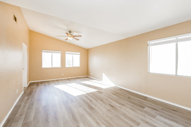 2,235/Mo, 1919 Monte Alban Dr North Las Vegas, NV 89031 Main Bedroom View