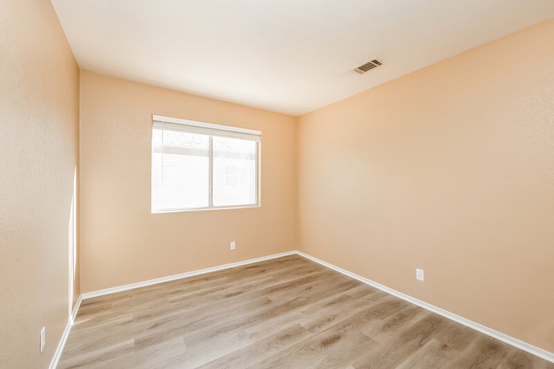2,235/Mo, 1919 Monte Alban Dr North Las Vegas, NV 89031 Bedroom View