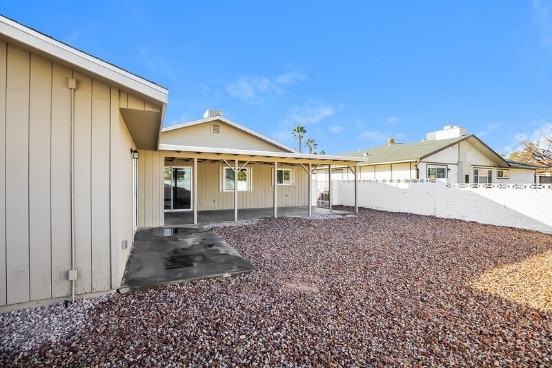4,060/Mo, 8240 Stapleton Avenue Las Vegas, NV 89145 Rear View