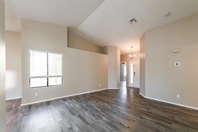 2,105/Mo, 831 Anchor Dr Henderson, NV 89015 Living Room View 2
