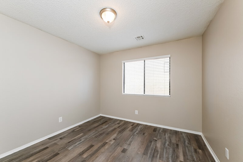 2,105/Mo, 831 Anchor Dr Henderson, NV 89015 Bedroom View 2