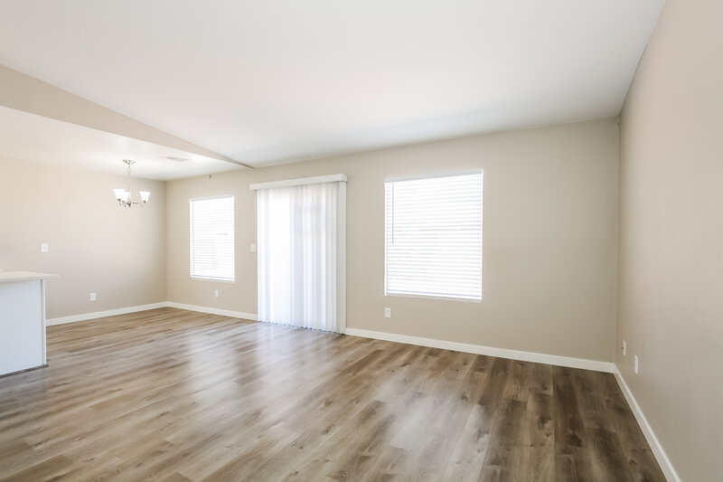 2,030/Mo, 2920 Meadow Flower Ave North Las Vegas, NV 89031 Family Room View