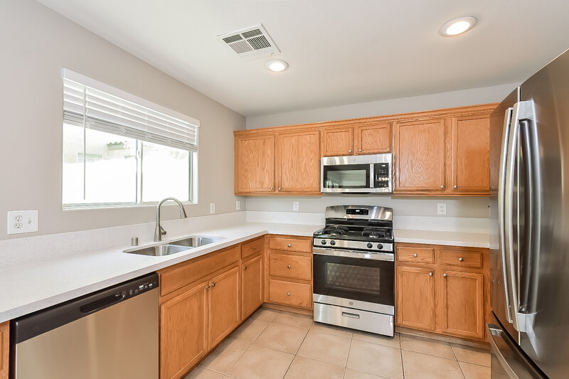 2,375/Mo, 9503 Grandview Spring Ave Las Vegas, NV 89166 Kitchen View