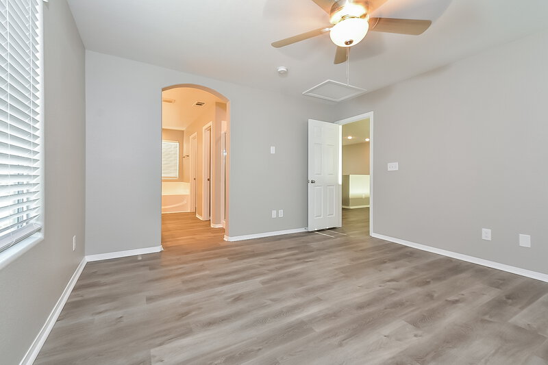 2,375/Mo, 9503 Grandview Spring Ave Las Vegas, NV 89166 Main Bedroom View 2