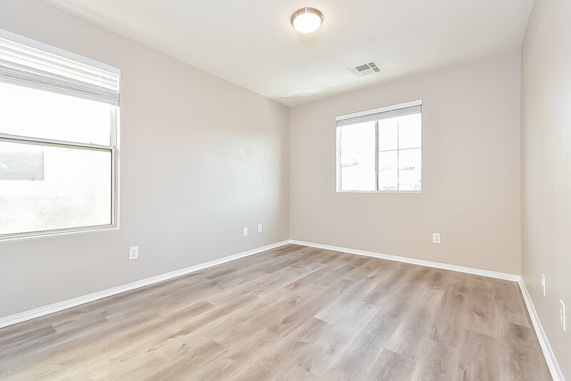 2,375/Mo, 9503 Grandview Spring Ave Las Vegas, NV 89166 Bedroom View 2