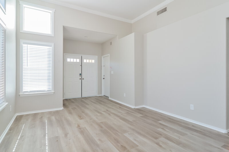 2,780/Mo, 1644 Splinter Rock Way North Las Vegas, NV 89031 Living Room View 2