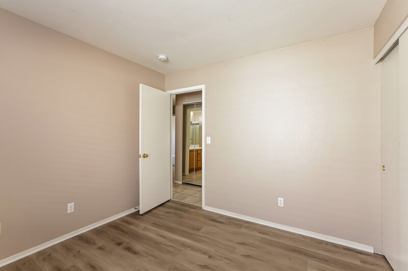 2,270/Mo, 10205 Barrel Ridge St Las Vegas, NV 89183 Bedroom View 2