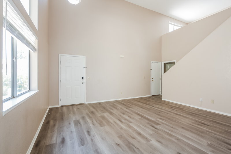 2,035/Mo, 7512 Hickory Hills Dr Las Vegas, NV 89130 Living Room View