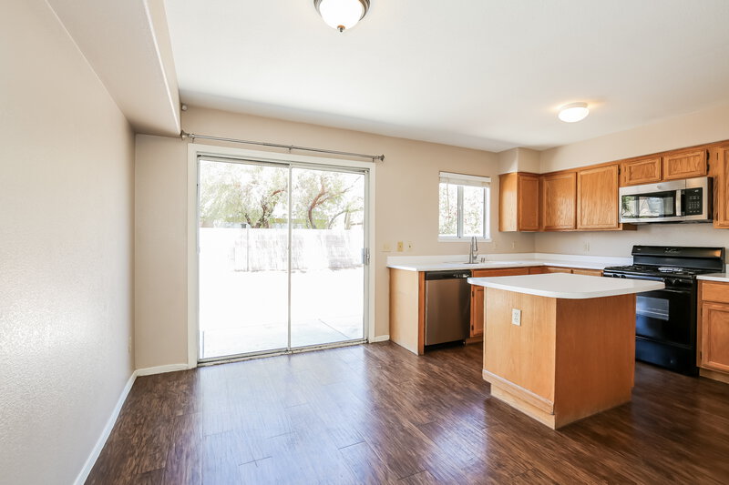 2,035/Mo, 7512 Hickory Hills Dr Las Vegas, NV 89130 Dining Room View