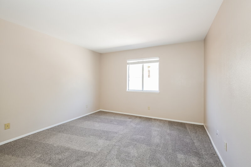 2,035/Mo, 7512 Hickory Hills Dr Las Vegas, NV 89130 Main Bedroom View