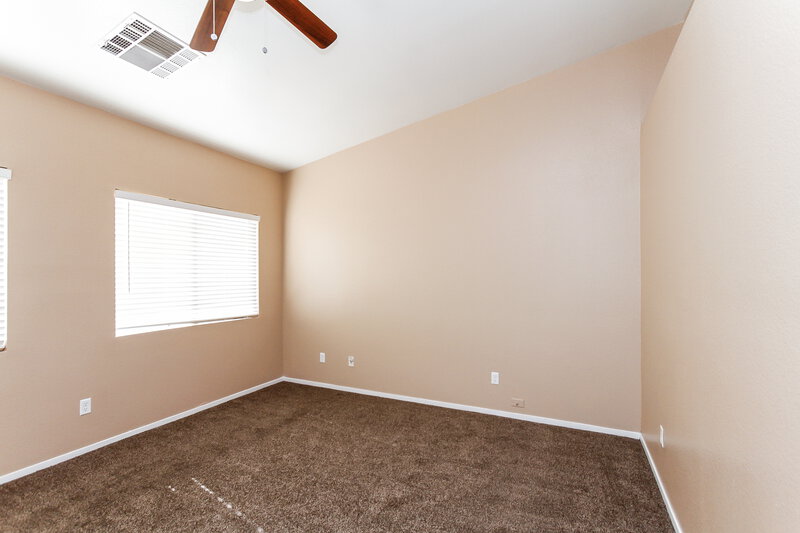 2,015/Mo, 517 Rancho del Mar Way North Las Vegas, NV 89031 Bedroom View 4