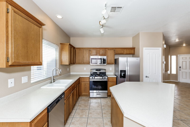 2,075/Mo, 1128 Bistro Bay Ave North Las Vegas, NV 89086 Kitchen View 2