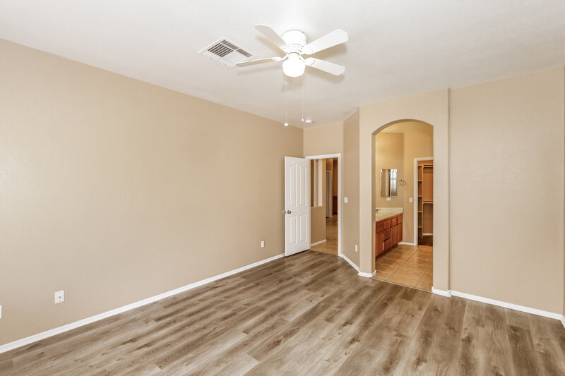 2,075/Mo, 1128 Bistro Bay Ave North Las Vegas, NV 89086 Main Bedroom View 2