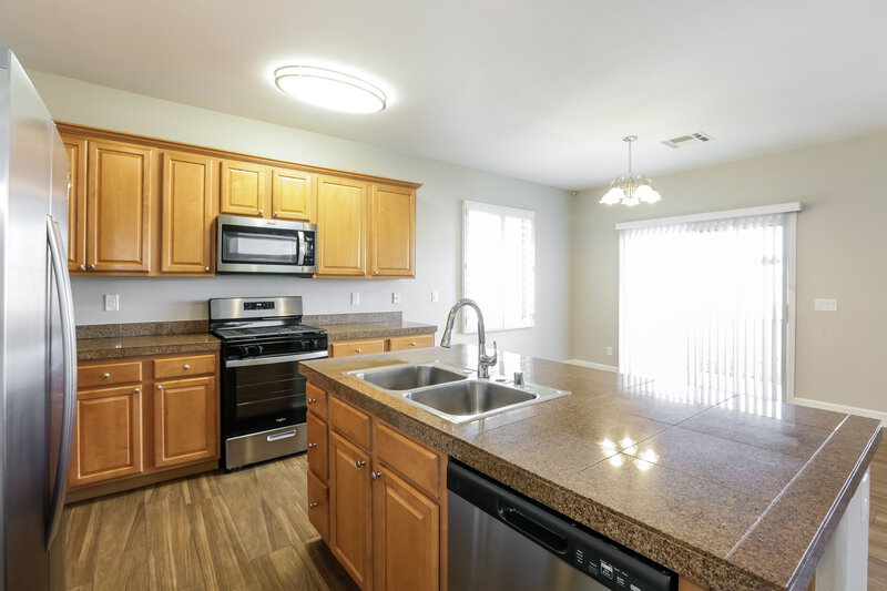 2,430/Mo, 9060 Black Elk Ave Las Vegas, NV 89143 Kitchen View