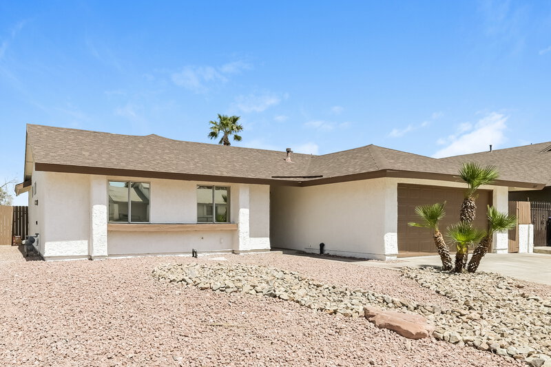 2,030/Mo, 364 Toyabe St Henderson, NV 89015 Front View