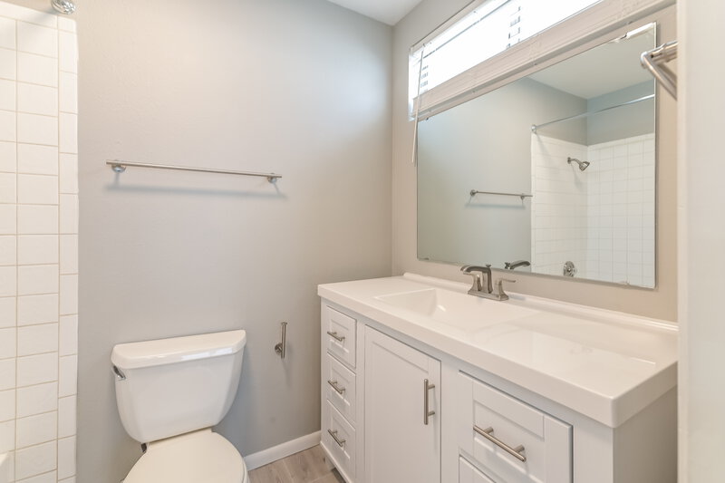 2,030/Mo, 364 Toyabe St Henderson, NV 89015 Main Bathroom View