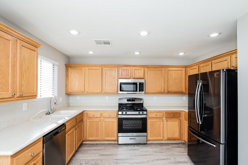 2,190/Mo, 1979 Sunset Bend Dr Henderson, NV 89014 Kitchen View