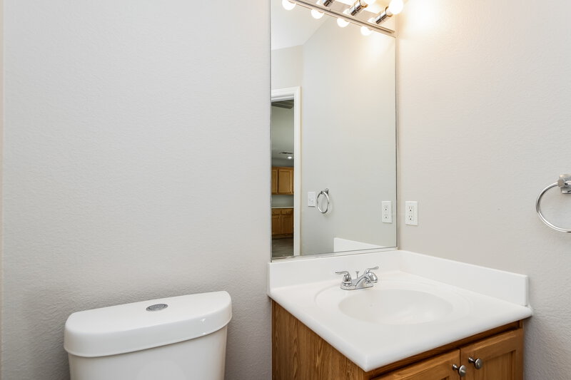 2,190/Mo, 1979 Sunset Bend Dr Henderson, NV 89014 Bathroom View 2