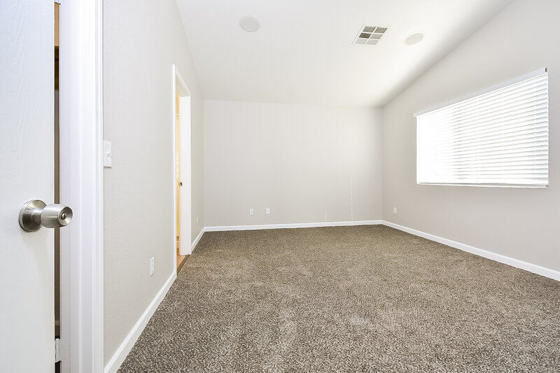 2,240/Mo, 6714 Cinnabar Coast Ln North Las Vegas, NV 89084 Bedroom View