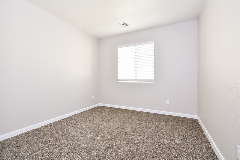 2,240/Mo, 6714 Cinnabar Coast Ln North Las Vegas, NV 89084 Bedroom View 2