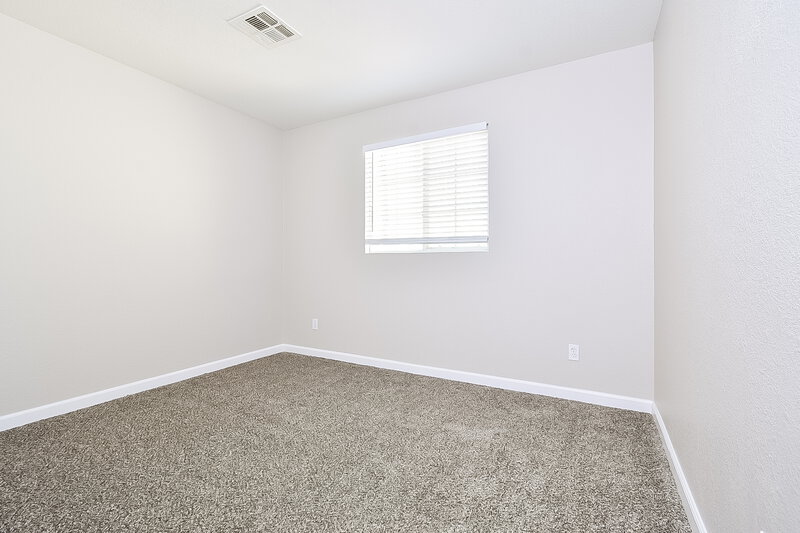 2,240/Mo, 6714 Cinnabar Coast Ln North Las Vegas, NV 89084 Bedroom View 3