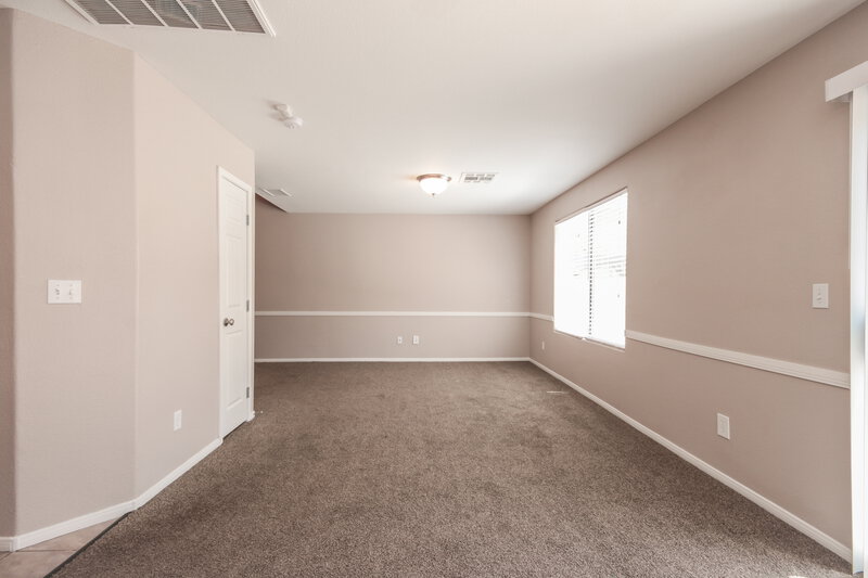1,880/Mo, 6521 Belgrave Hall Ln Las Vegas, NV 89122 Living Area View 2