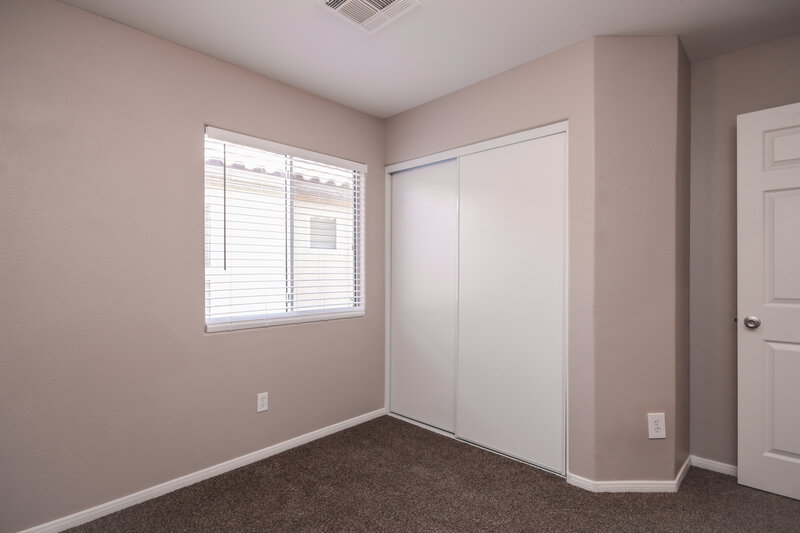 1,880/Mo, 6521 Belgrave Hall Ln Las Vegas, NV 89122 Bedroom View 4
