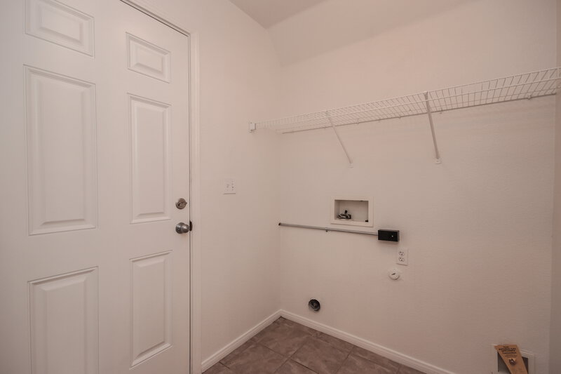 1,880/Mo, 6521 Belgrave Hall Ln Las Vegas, NV 89122 Laundry Room View