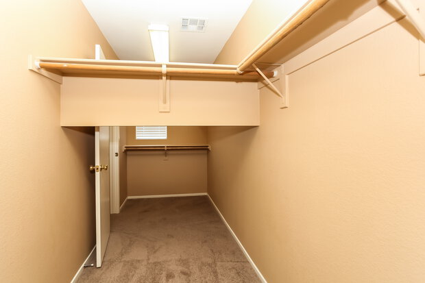 2,180/Mo, 5025 Whistling Acres Ave Las Vegas, NV 89131 Walk In Closet View