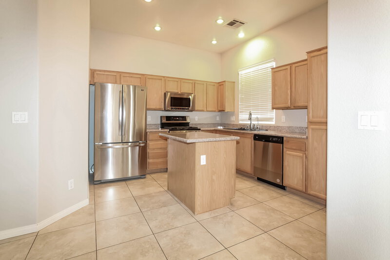 1,740/Mo, 9145 Dorrell Ln Las Vegas, NV 89149 Kitchen View