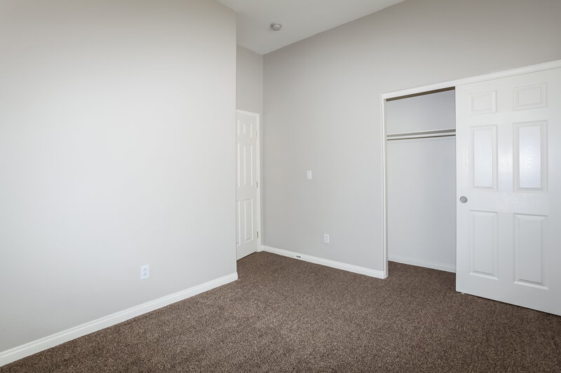 1,740/Mo, 9145 Dorrell Ln Las Vegas, NV 89149 Bedroom View 3
