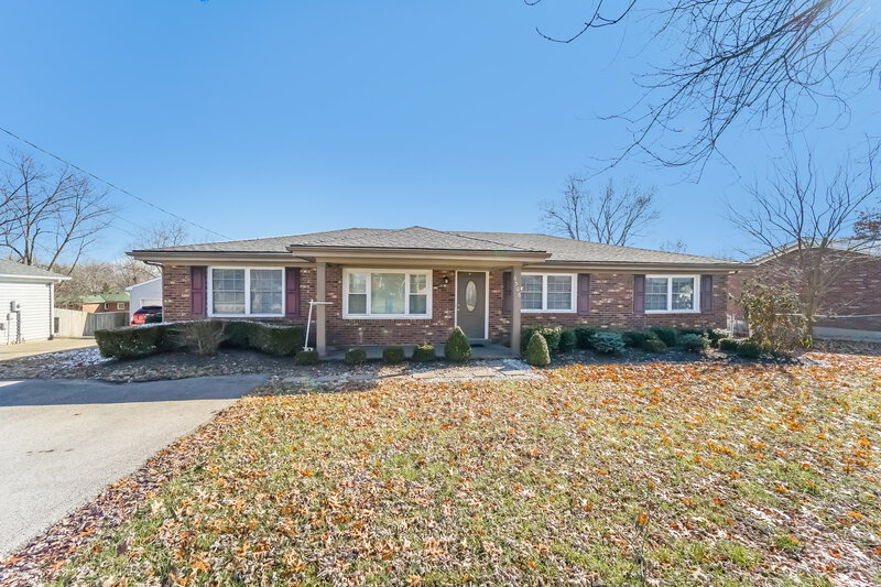 1,895/Mo, 6506 Missionary Ridge Dr Pewee Valley, KY 40056 External View