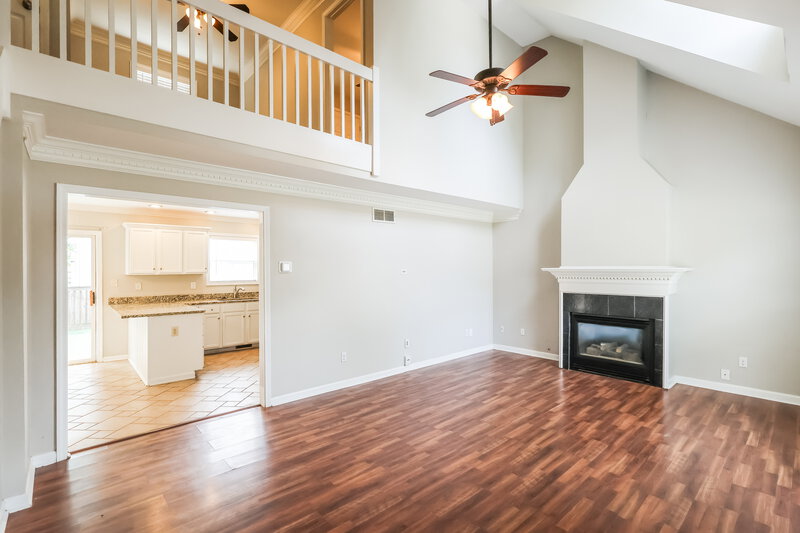 1,895/Mo, 10500 Sandbourne Way Louisville, KY 40241 Living Room View