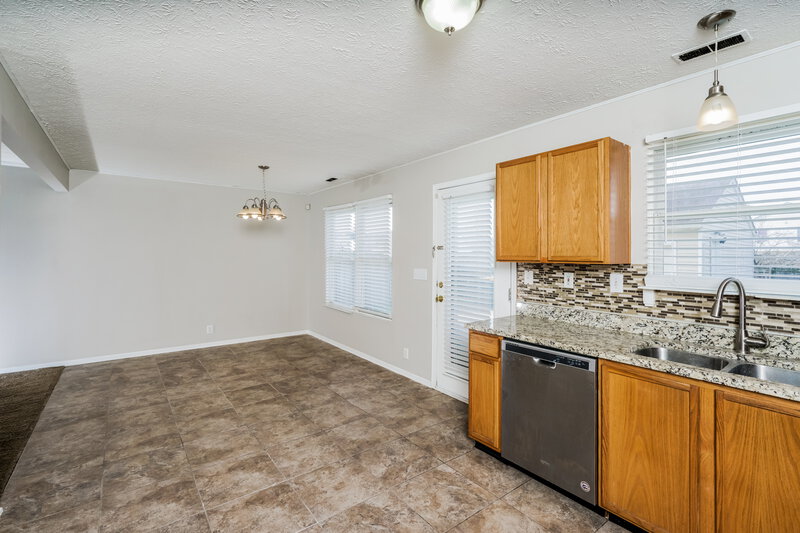 1,900/Mo, 6516 Hunters Creek Blvd Louisville, KY 40258 Misc View 5