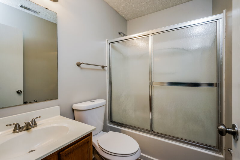 1,900/Mo, 6516 Hunters Creek Blvd Louisville, KY 40258 Misc View 12