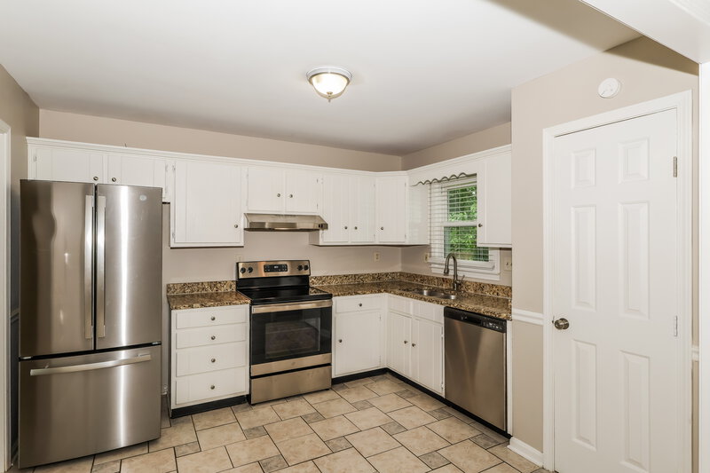 2,250/Mo, 7017 Field View Ct Louisville, KY 40291 Kitchen View
