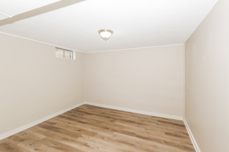 2,250/Mo, 7017 Field View Ct Louisville, KY 40291 Bedroom View
